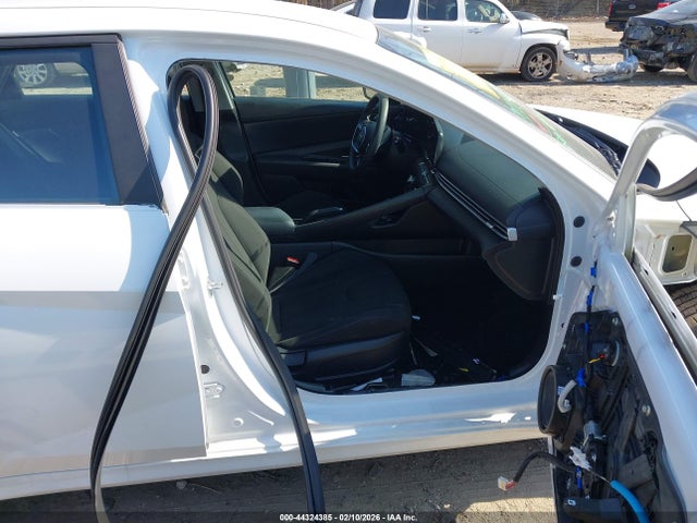 Hyundai ELANTRA SEL 2024 KMHLM4DG2RU763686 Image 5