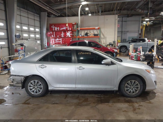 4T4BF1FKXER440962 Toyota Camry L/se/le/xle