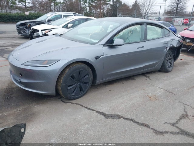 2025 TESLA MODEL 3 5YJ3E1EA8SF028798 Photo 1