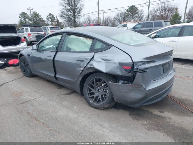 2025 TESLA MODEL 3 5YJ3E1EA8SF028798 Photo 2
