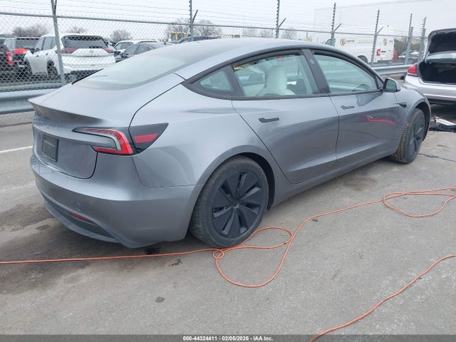 2025 TESLA MODEL 3 5YJ3E1EA8SF028798 Photo 3