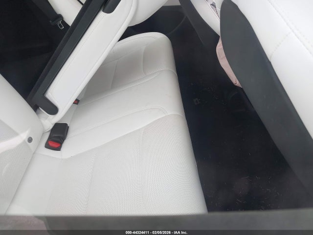 2025 TESLA MODEL 3 5YJ3E1EA8SF028798 Photo 7