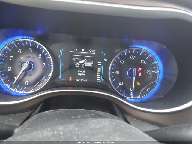 2017 Chrysler Pacifica Touring-l მანქანა იყიდება აუქციონზე, vin: 2C4RC1BG9HR524022, აუქციონის ნომერი: 44324421
