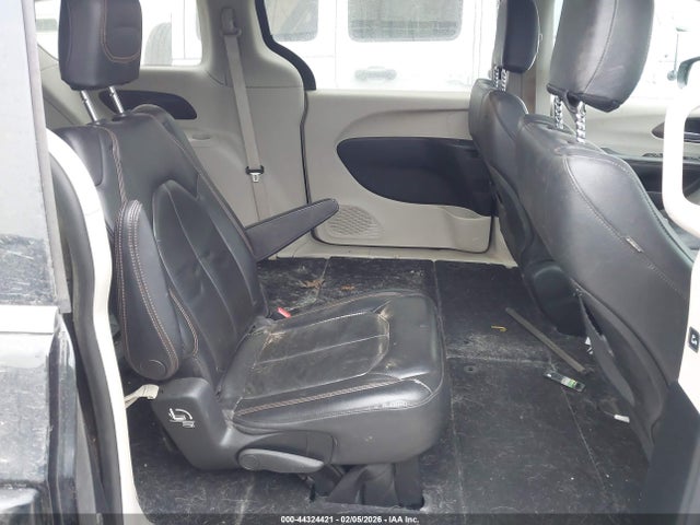 2017 Chrysler Pacifica Touring-l მანქანა იყიდება აუქციონზე, vin: 2C4RC1BG9HR524022, აუქციონის ნომერი: 44324421