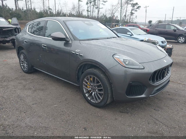 2023 MASERATI GRECALE ZN682AVA1P7438465