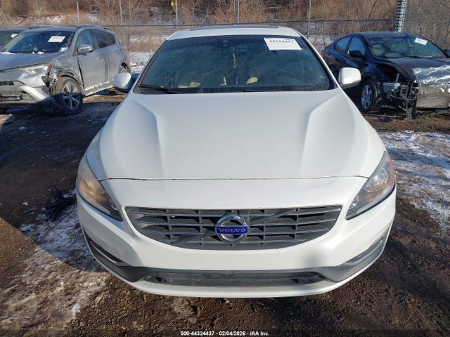 2015 VOLVO S60 YV149MFK8F1353395 Photo 5