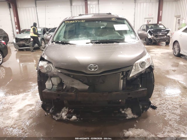 Продаж на аукціоні авто 2014 Toyota Sienna Xle V6 8 Passenger, vin: 5TDYK3DC0ES417206, номер лоту: 44324470