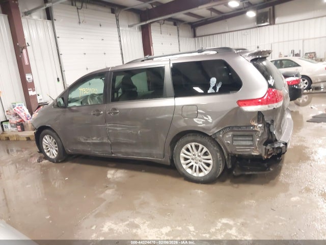 Продаж на аукціоні авто 2014 Toyota Sienna Xle V6 8 Passenger, vin: 5TDYK3DC0ES417206, номер лоту: 44324470