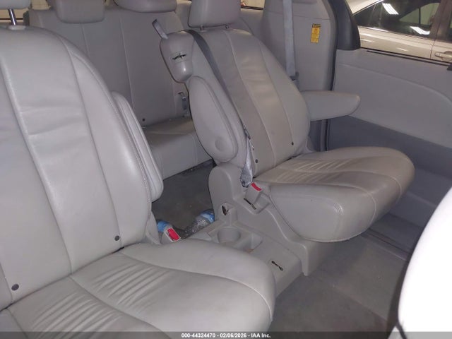 Продаж на аукціоні авто 2014 Toyota Sienna Xle V6 8 Passenger, vin: 5TDYK3DC0ES417206, номер лоту: 44324470