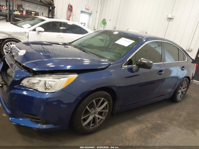 4S3BNBA66F3048697 Subaru Legacy 2.5i