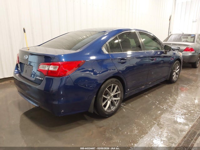 4S3BNBA66F3048697 Subaru Legacy 2.5i