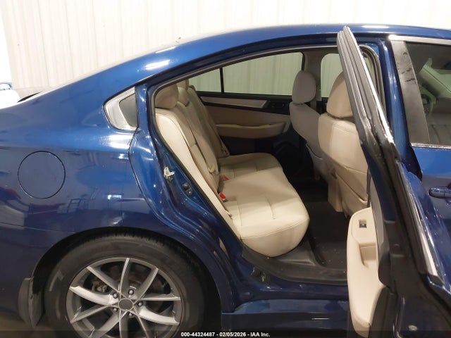 4S3BNBA66F3048697 Subaru Legacy 2.5i