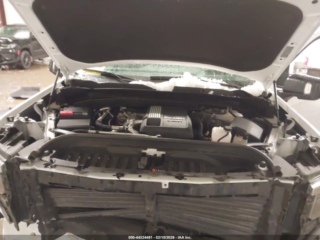 3GTUUEE89RG327880 GMC Sierra 1500 4wd Short Box At4