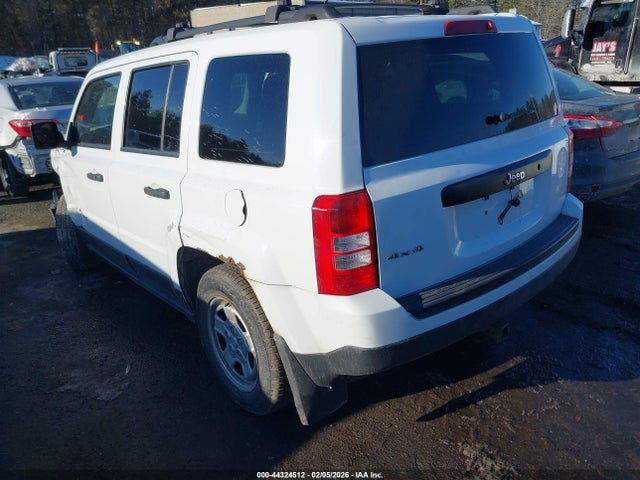1C4NJRBB4ED647037 Jeep Patriot Sport