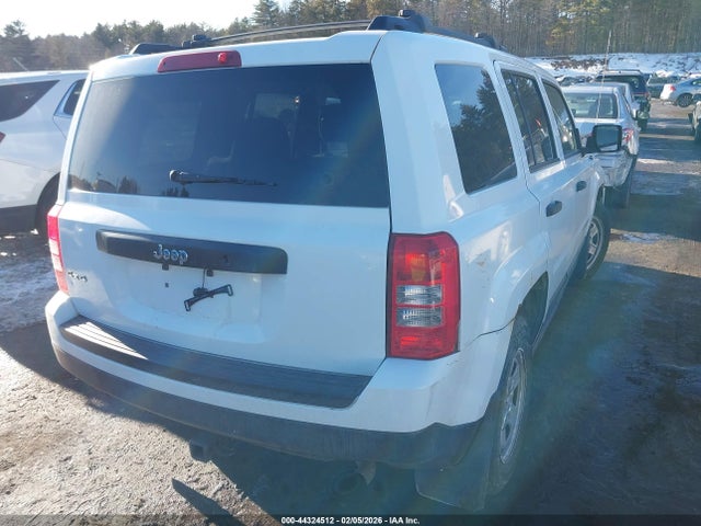 1C4NJRBB4ED647037 Jeep Patriot Sport