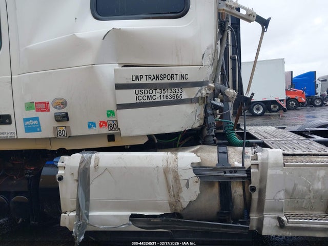 Продаж на аукціоні авто 2022 Volvo Vnl, vin: 4V4NC9EH2NN292507, номер лоту: 44324531