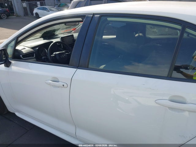 JTDEPMAE0MJ169468 Toyota COROLLA LE