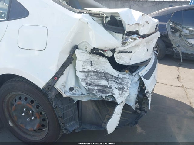 JTDEPMAE0MJ169468 Toyota COROLLA LE