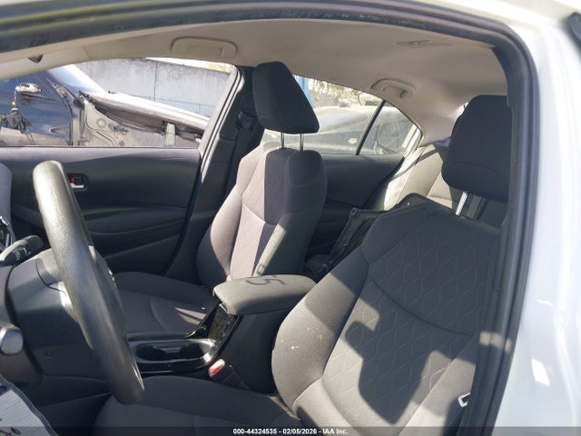 JTDEPMAE0MJ169468 Toyota COROLLA LE