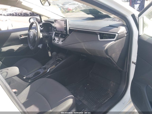 JTDEPMAE0MJ169468 Toyota COROLLA LE