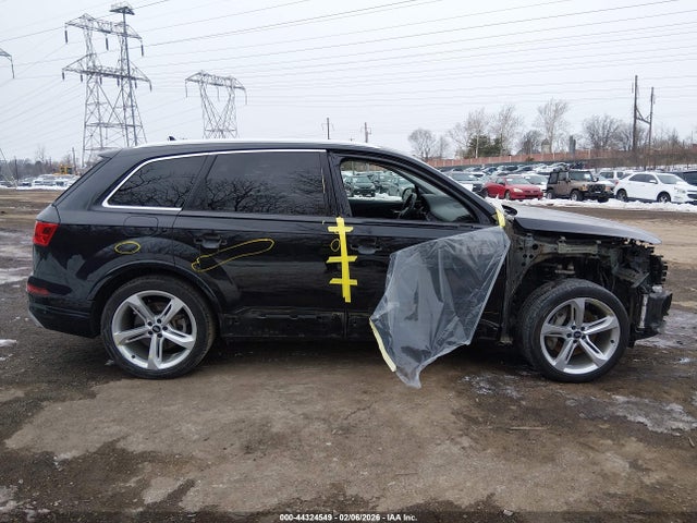 WA1VAAF77KD026890 Audi Q7 55 Premium