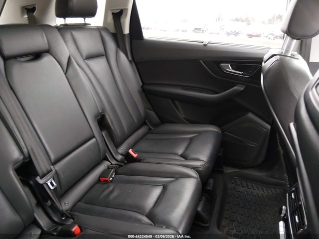 WA1VAAF77KD026890 Audi Q7 55 Premium