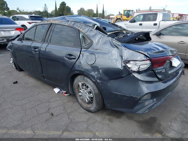 3KPF24AD4NE475260 KIA FORTE FE