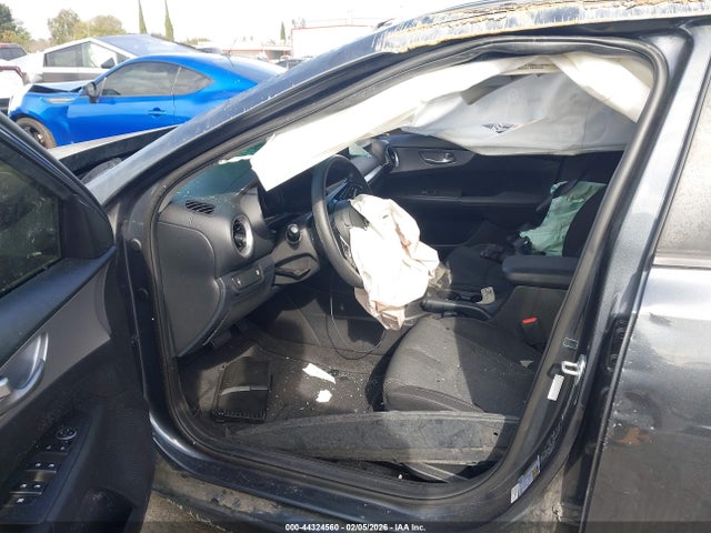 3KPF24AD4NE475260 KIA FORTE FE
