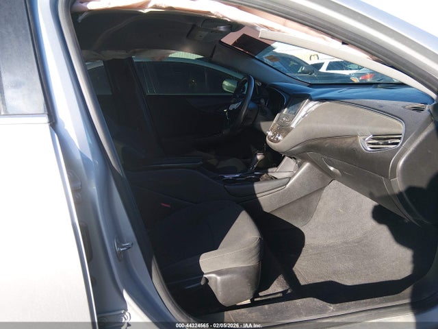 Aukcja sprzedaży 2017 Chevrolet Malibu 1lt, vin: 1G1ZE5ST9HF132351, numer aukcji: 44324565
