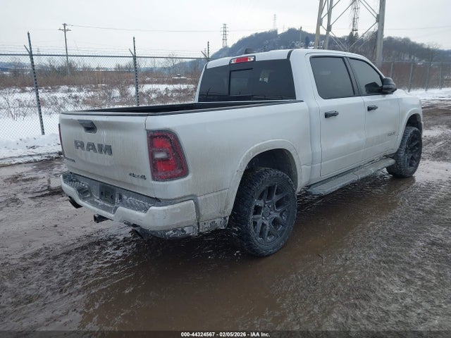 2025 Ram 1500 Laramie  4x4 5'7 Box მანქანა იყიდება აუქციონზე, vin: 1C6SRFJP9SN630058, აუქციონის ნომერი: 44324567