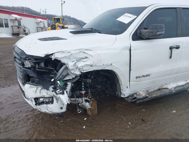 2025 Ram 1500 Laramie  4x4 5'7 Box მანქანა იყიდება აუქციონზე, vin: 1C6SRFJP9SN630058, აუქციონის ნომერი: 44324567