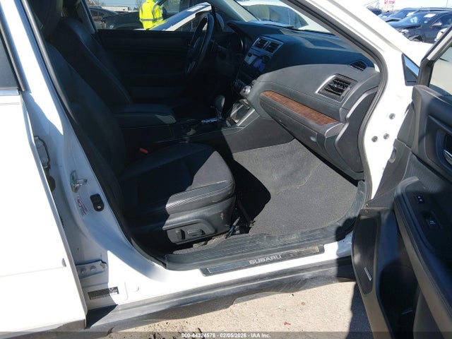 Продаж на аукціоні авто 2017 Subaru Outback 2.5i Limited, vin: 4S4BSANC1H3237310, номер лоту: 44324578