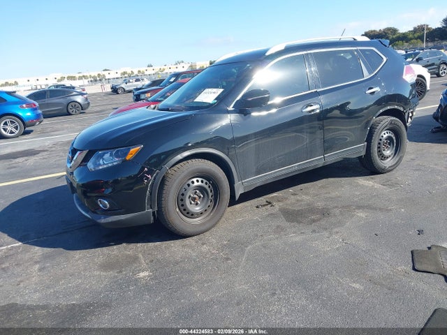 44324583 :رقم المزاد ، 5N1AT2MV5FC899700 vin ، 2015 Nissan Rogue Sl مزاد بيع