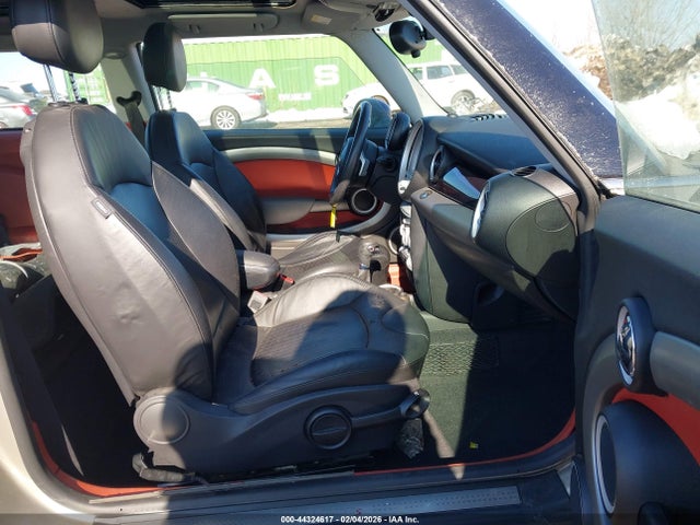 2009 MINI COOPER S WMWMF735X9TW87772 Photo 4