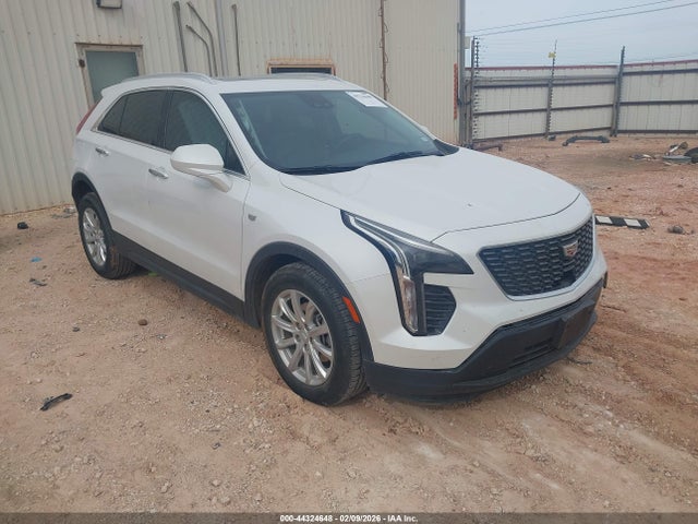 2022 CADILLAC XT4 1GYAZAR44NF109646 Photo 0