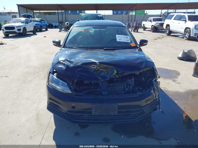 44324658 :رقم المزاد ، 3VWD67AJ2GM235522 vin ، 2016 Volkswagen Jetta 1.4t Se مزاد بيع