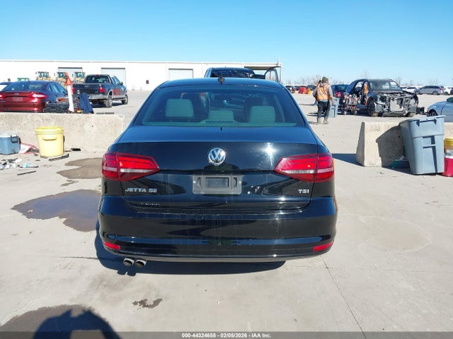 44324658 :رقم المزاد ، 3VWD67AJ2GM235522 vin ، 2016 Volkswagen Jetta 1.4t Se مزاد بيع