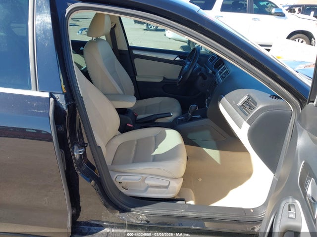 44324658 :رقم المزاد ، 3VWD67AJ2GM235522 vin ، 2016 Volkswagen Jetta 1.4t Se مزاد بيع