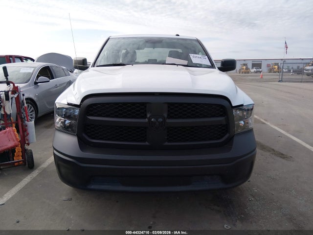 Продаж на аукціоні авто 2023 Ram 1500 Classic Tradesman  4x4 5'7 Box, vin: 3C6RR7KG9PG662592, номер лоту: 44324710