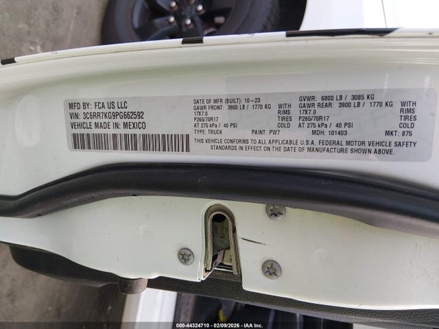 2023 RAM 1500 CLASSIC 3C6RR7KG9PG662592 Photo 8