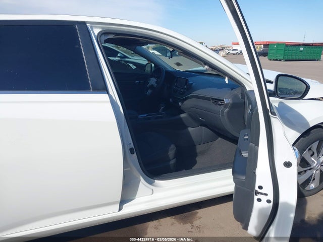 1N4BL4BV5NN318888 Nissan Altima S Fwd