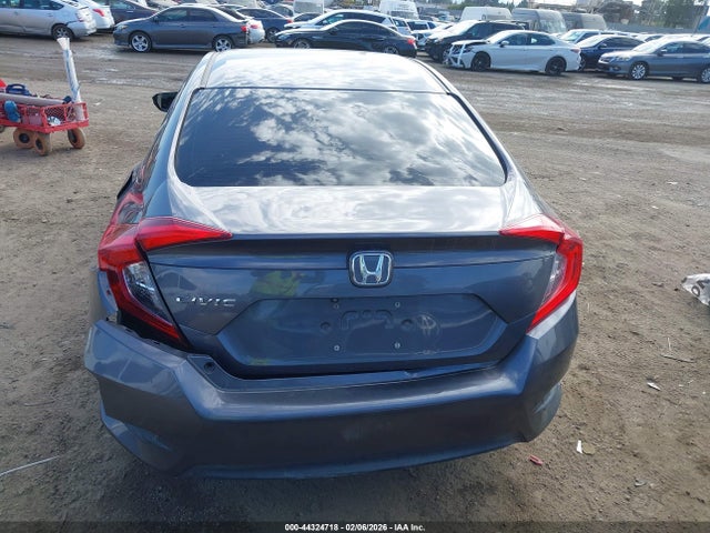 Honda Civic Lx 2017 2HGFC2F52HH535002 Image 16