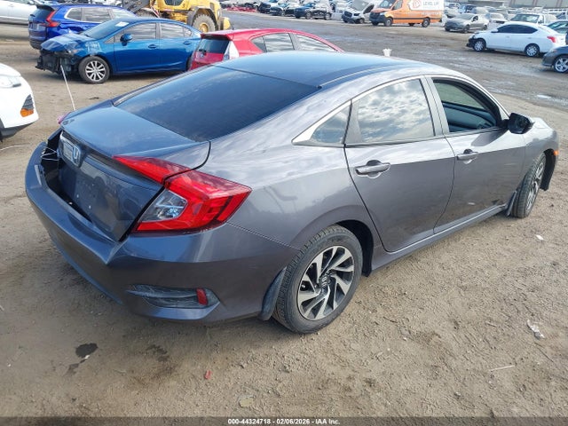 Honda Civic Lx 2017 2HGFC2F52HH535002 Image 4