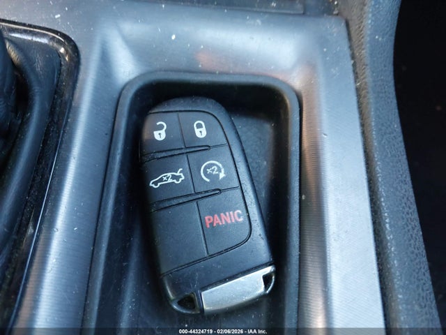 2019 DODGE CHARGER 2C3CDXBGXKH722051 Photo 10