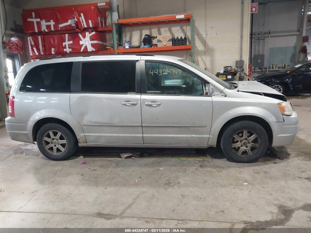 Aukcja sprzedaży 2010 Chrysler Town & Country Touring, vin: 2A4RR5D11AR449072, numer aukcji: 44324747