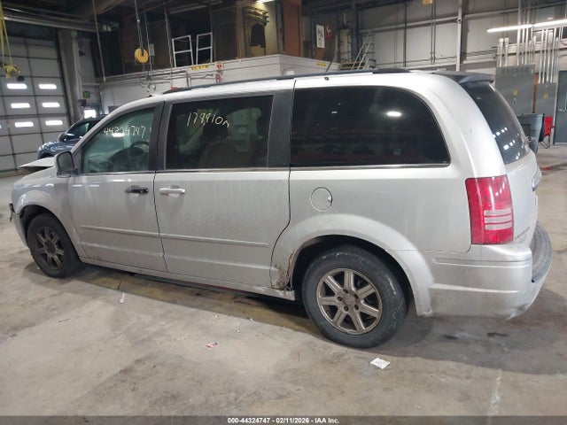 Aukcja sprzedaży 2010 Chrysler Town & Country Touring, vin: 2A4RR5D11AR449072, numer aukcji: 44324747