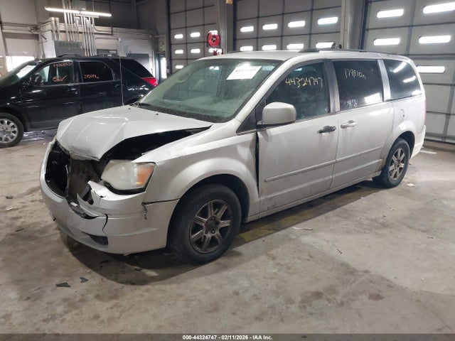 Aukcja sprzedaży 2010 Chrysler Town & Country Touring, vin: 2A4RR5D11AR449072, numer aukcji: 44324747