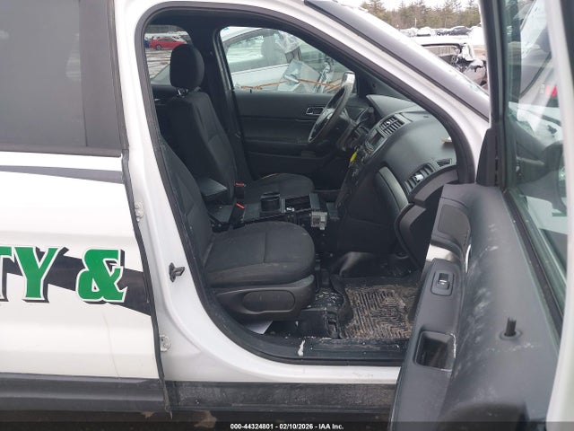 1FM5K8AR5HGE13493 Ford Utility Police Interceptor