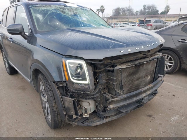 5XYP34HC3LG083014 KIA Telluride Ex