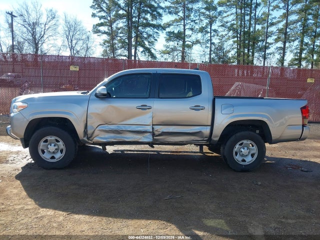 5TFAX5GN7KX141950 Toyota Tacoma Sr